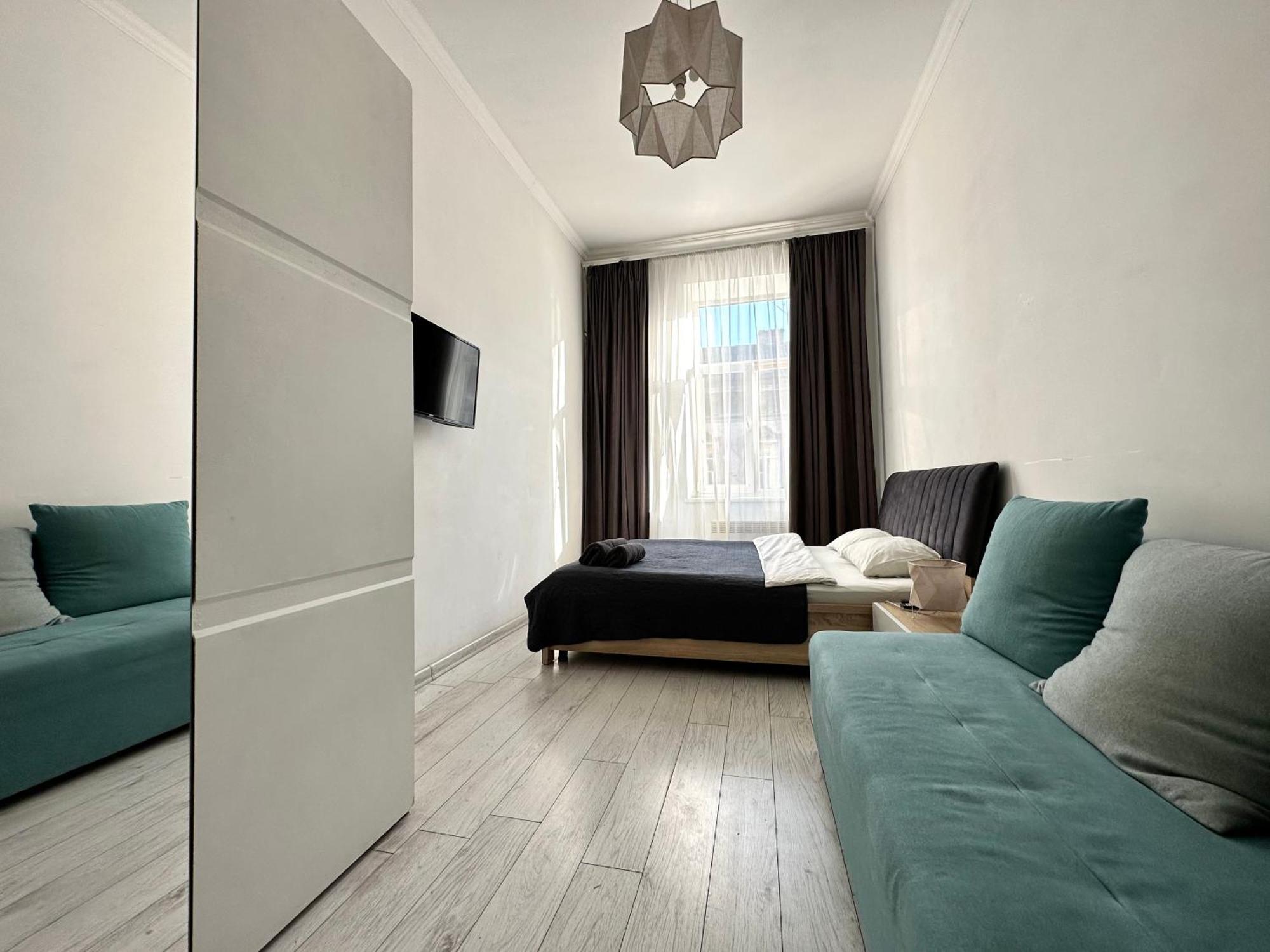Romantic Apartments-Near Opera House 5/8 Lviv Exterior foto
